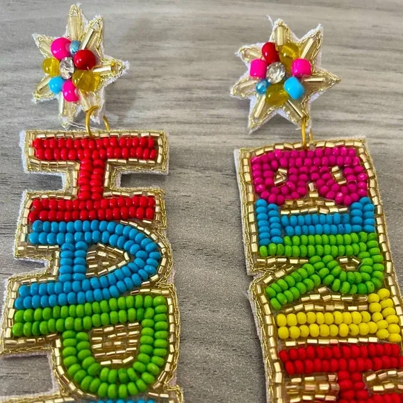 🎉❤️Multicolor Beaded Happy Birthday Earrings - Picture 3 of 4